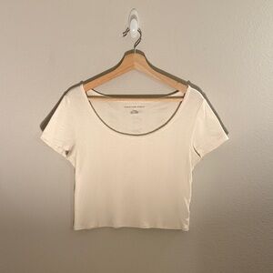 American Eagle Outfitters Cream Short Sleeve Tee